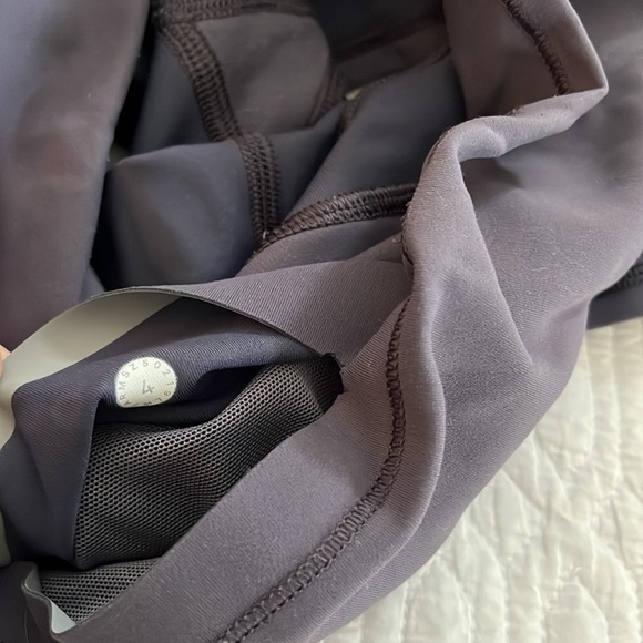 Lululemon Align High Rise Short 4” - Picture 3 of 3